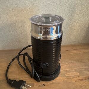 Nespresso Black Electric Frother